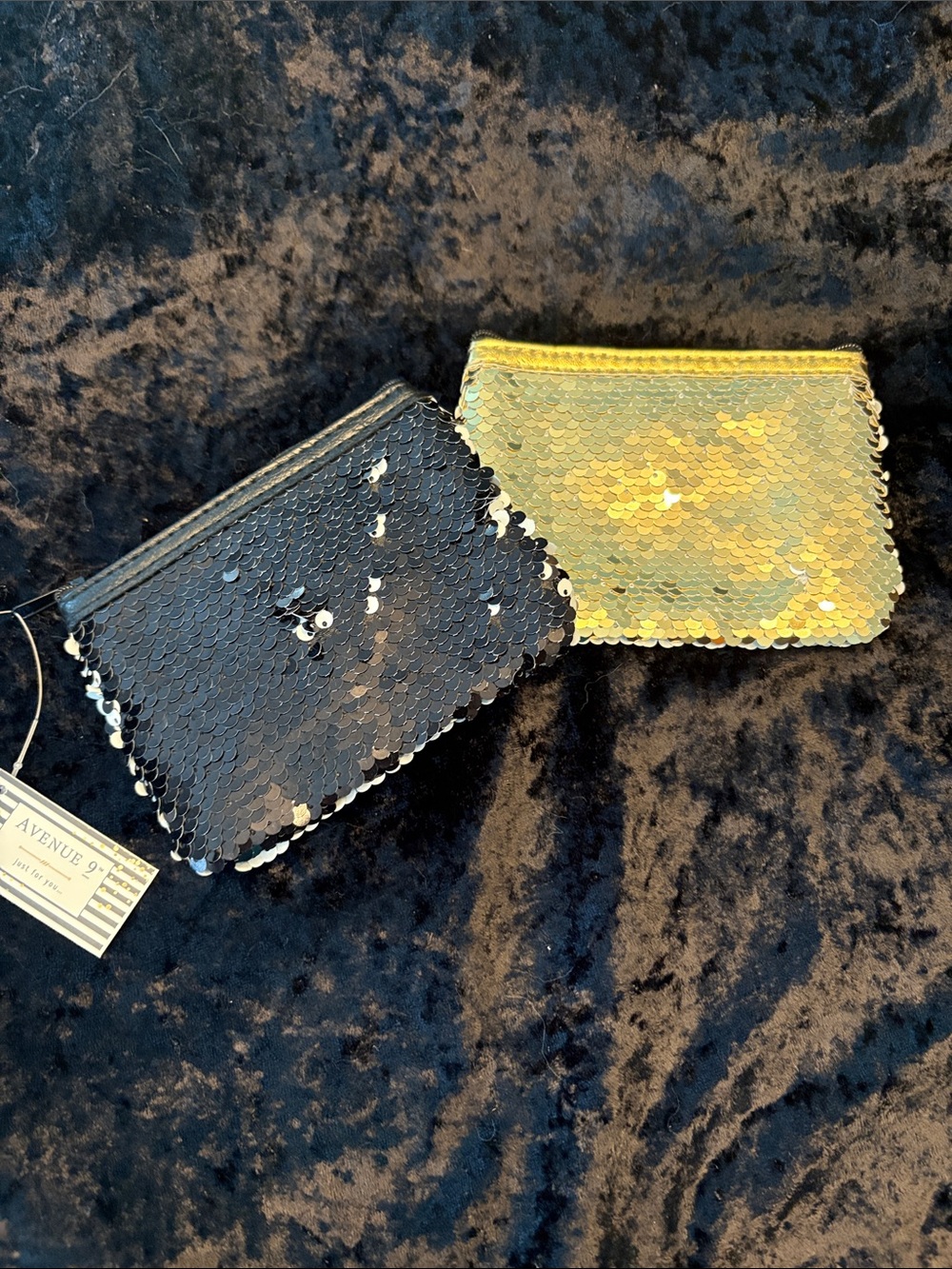 Avenue Sequin Wristlet Pouch - Black & Gold